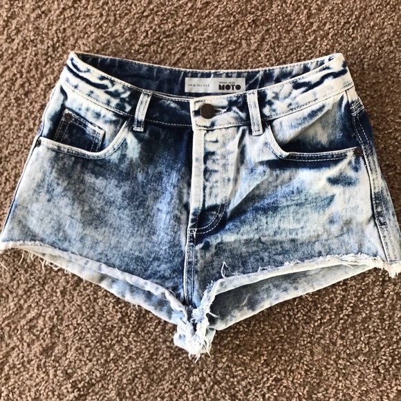 Topshop distresses Moto shorts - Picture 2 of 6